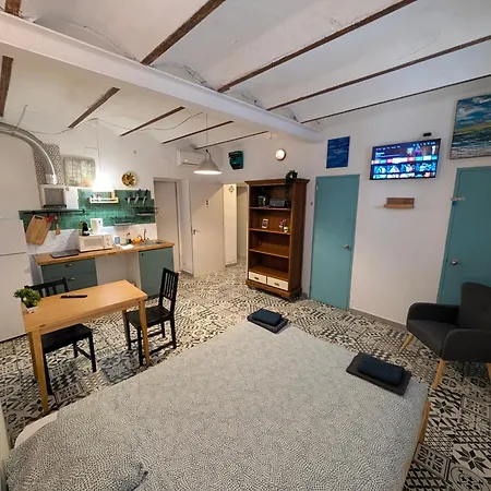 Barcelona With Private Kitchen, Toilet & Shower 20min From The Center 5min To The * Sant Adrià de Besòs