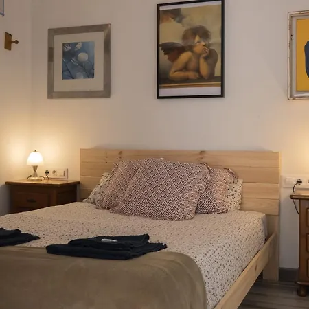 Lägenhet Barcelona With Private Kitchen, Toilet & Shower 20min From The Center 5min To The *