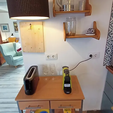 Barcelona With Private Kitchen, Toilet & Shower 20min From The Center 5min To The Lägenhet *